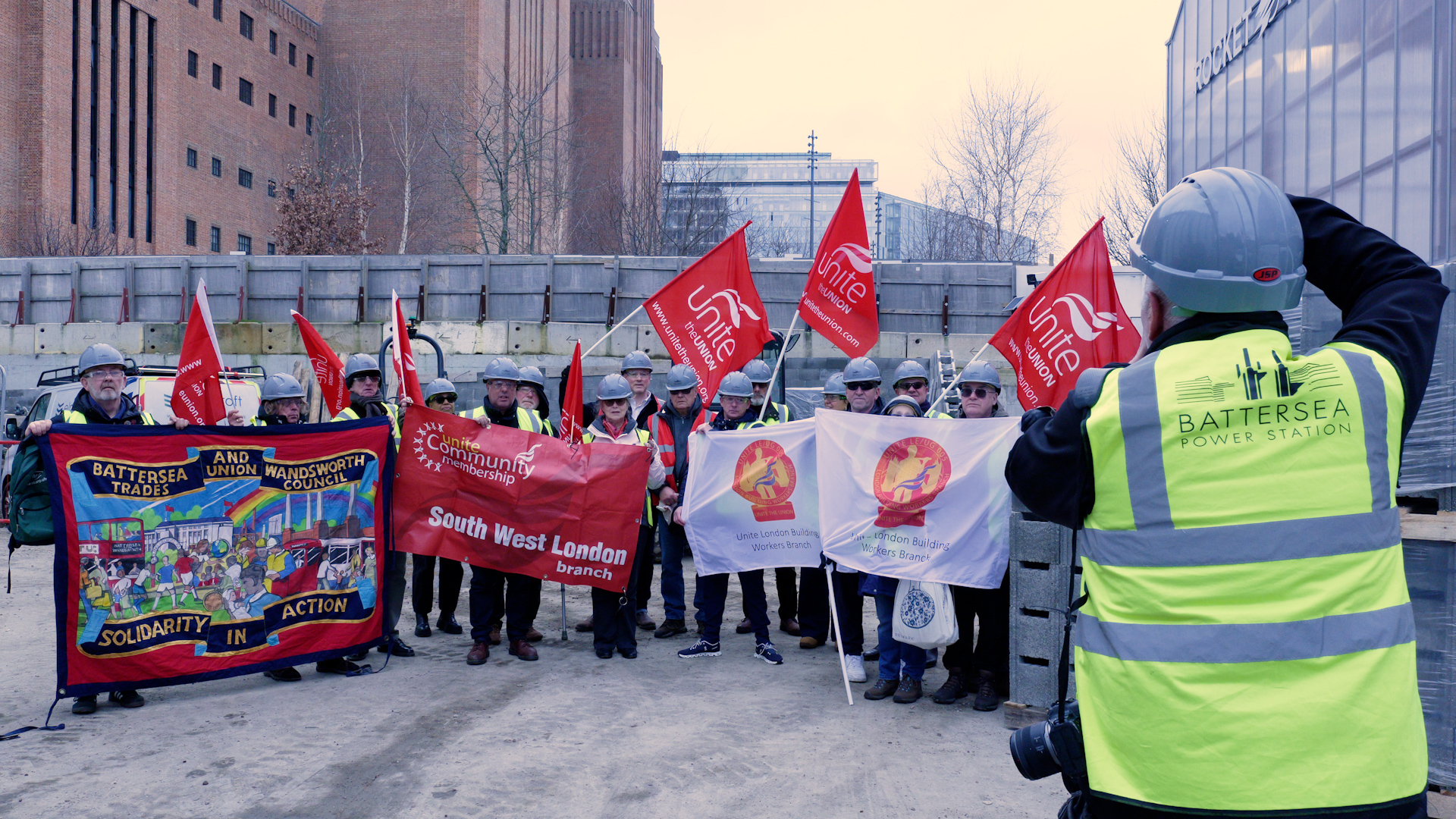 Bwtuc and Unite Construction Heartunions Photocall on Thursday 13 February to Celebrate Immense Union Role at Battersea Power Station Construction Site
